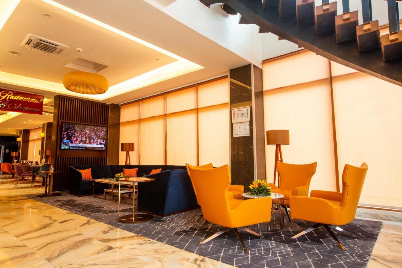 Hotel Fleur De Lys Point E 다카르 외부 사진